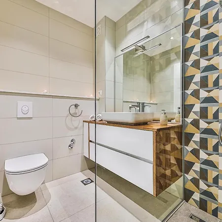 - Gold With Pool & Whirpool * Trogir