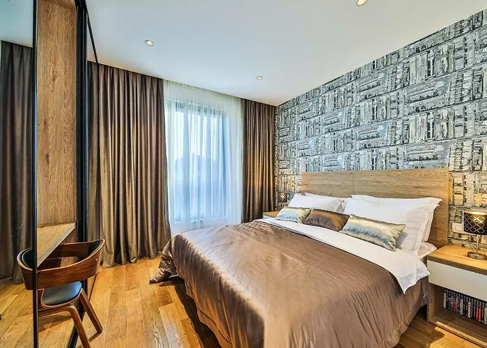 - Gold With Pool & Whirpool * Trogir